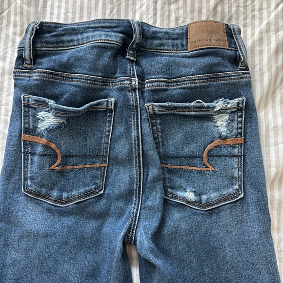 American Eagle Next Level Stratch Super Hi-Rise Ripped Jegging - Size: 0R - Picture 5 of 6